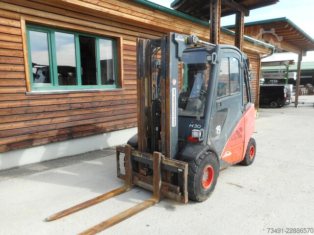 възможен мотокар Linde H30D-01 Triplex + SS + Klima