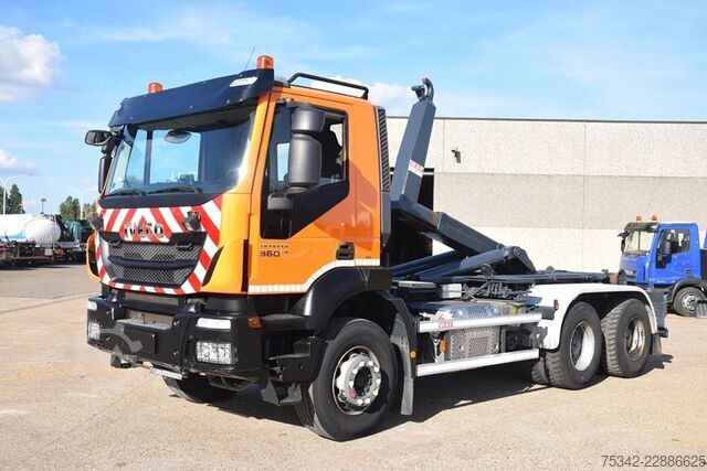 钩臂系统 Iveco Trakker 360 +Waf 20t.hooklift