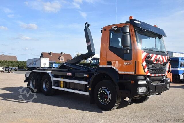 钩臂系统 Iveco Trakker 360 +Waf 20t.hooklift