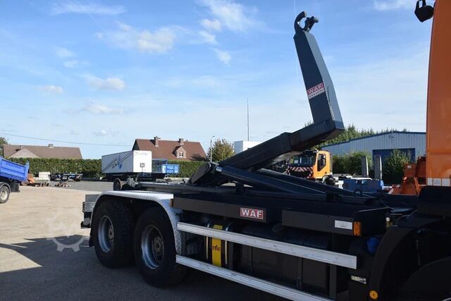 钩臂系统 Iveco Trakker 360 +Waf 20t.hooklift