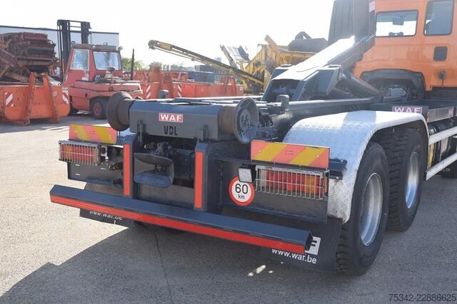 钩臂系统 Iveco Trakker 360 +Waf 20t.hooklift
