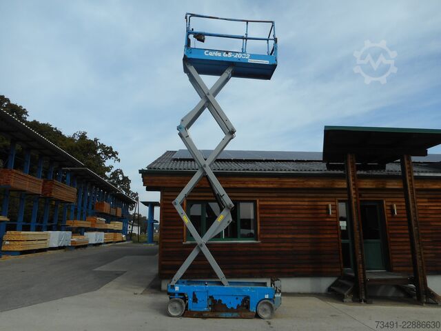 Lift gunting Genie GS-2032 ( 8,13m )