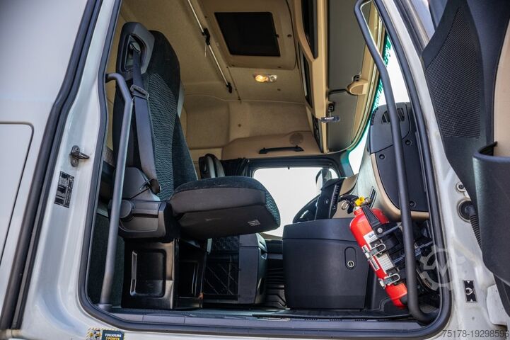 Standard tractor MERCEDES ACTROS 1845 LS