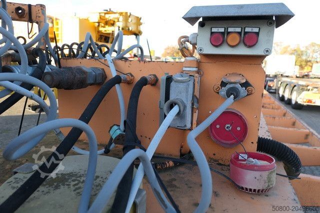 Semiremorcă cu platformă joasă SCHEUERLE SPE 8554, Cargo Master, 85to. NL, gelenkt, 18m