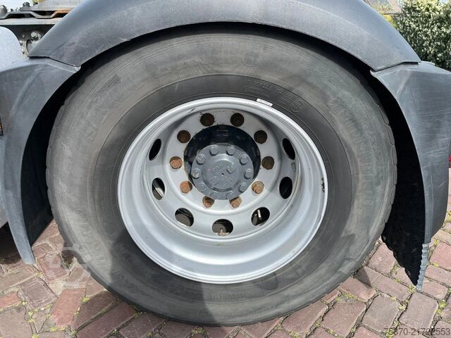 Standard-SZM DAF XF 480 FT Nokkenas vervangen op 614000 KM