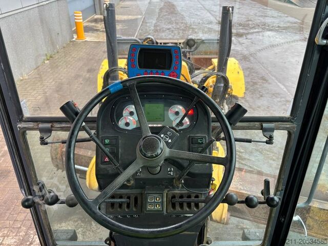 Grader New Holland F 106.6 A