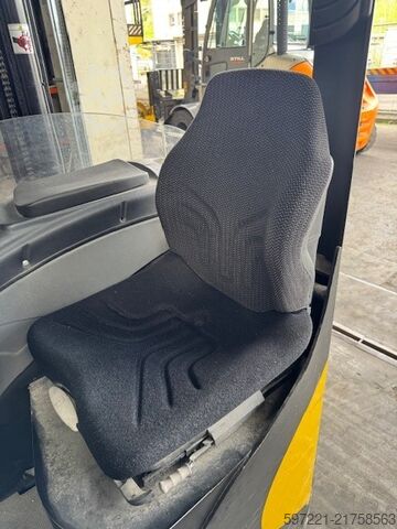 Καροτσάκια προσέγγισης (Reach Trucks) Yale MR14