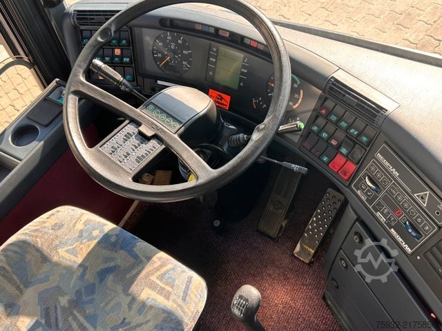 Turistički autobus NEOPLAN Cityliner N 113  116  41-Sitze