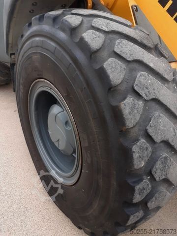 جرافة ذات عجلات LIEBHERR L 538 kein 524 526 542 546 nur 2720 Std.  TOP