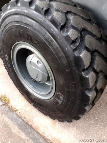 جرافة ذات عجلات LIEBHERR L 538 kein 524 526 542 546 nur 2720 Std.  TOP