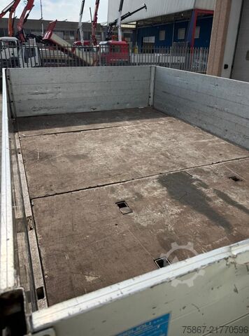 Camión de plataforma IVECO TURBO DAILY 35-10