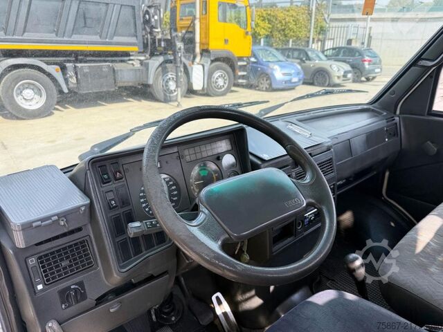 Camión de plataforma IVECO TURBO DAILY 35-10