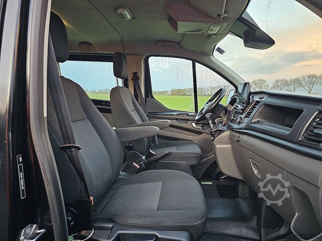 Camioneta familiar de techo alto FORD TRANSIT CUSTOM 2.0 L2 Dubbel Cabine AC!