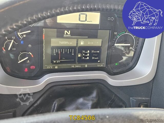 Renault T 520