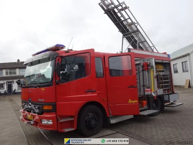 Mercedes-Benz 1425 fire truck holmatroset,full equipment
