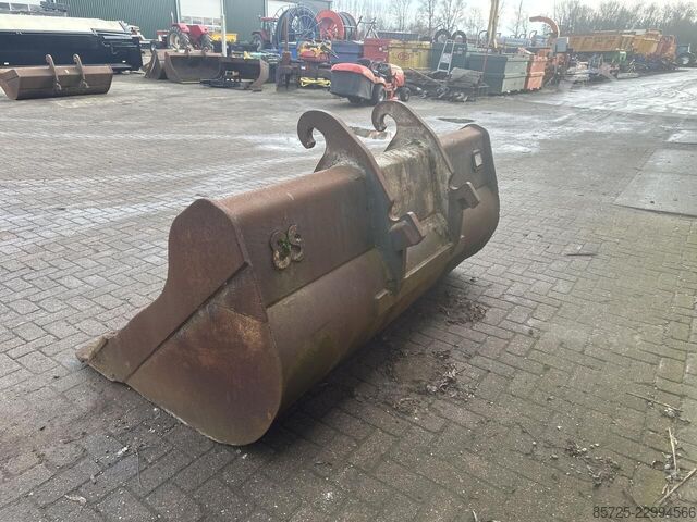 Slotenbak CW30 grading bucket  Slotenbak CW30