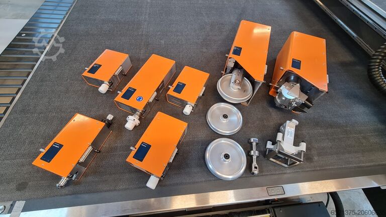 آلة قطع الورق Kongsberg C64