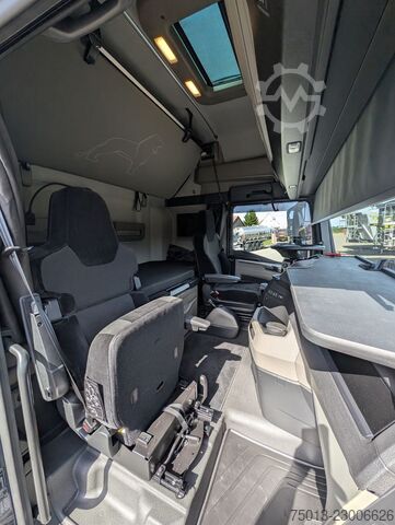 Volumen trækker MAN TGX 18.520 LL SA Voll-Ausstattung, Hub-Kupplung