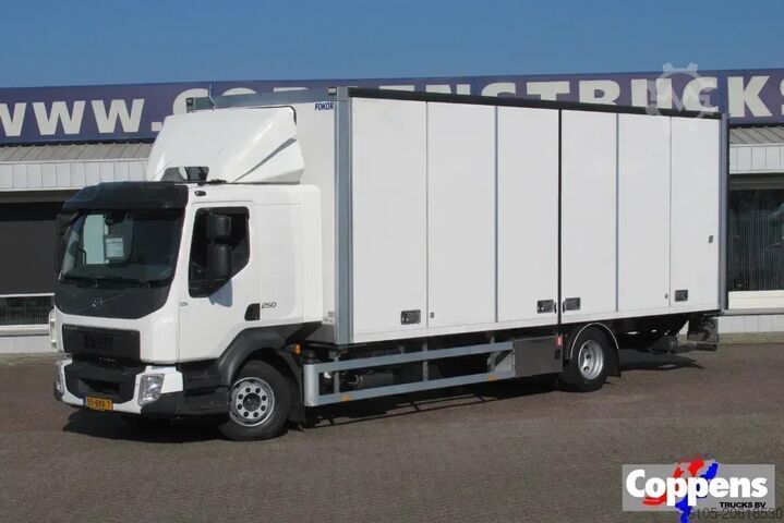 Kofer Volvo FL 250 Bakwagen + 6 deuren + Laadklep 2000 kg