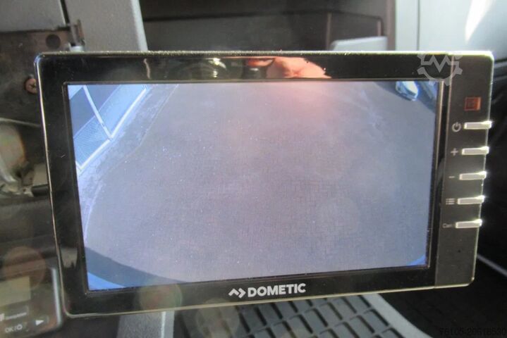 Kofer Volvo FL 250 Bakwagen + 6 deuren + Laadklep 2000 kg