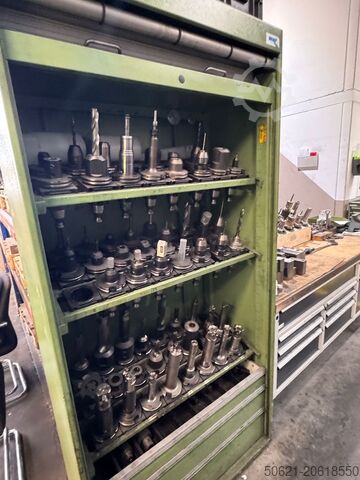 Univerzalni machining centar Deckel Maho 200 P