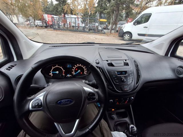 Duba panelată FORD Transit Courier Trend