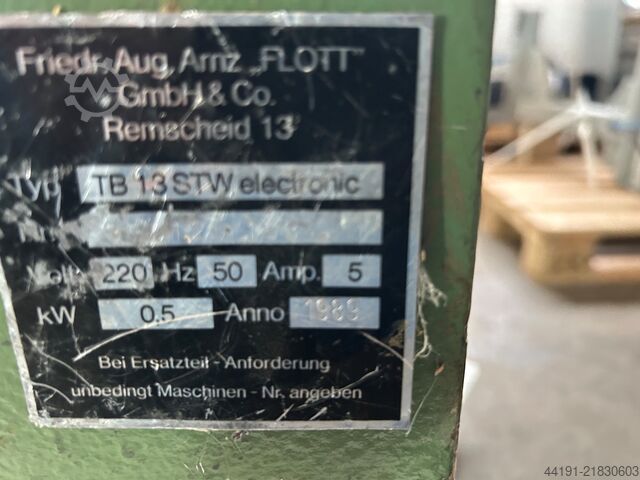 FLOTT TB 13 ST W electronic asztali fúrógép FLOTT TB 13 ST W electronic