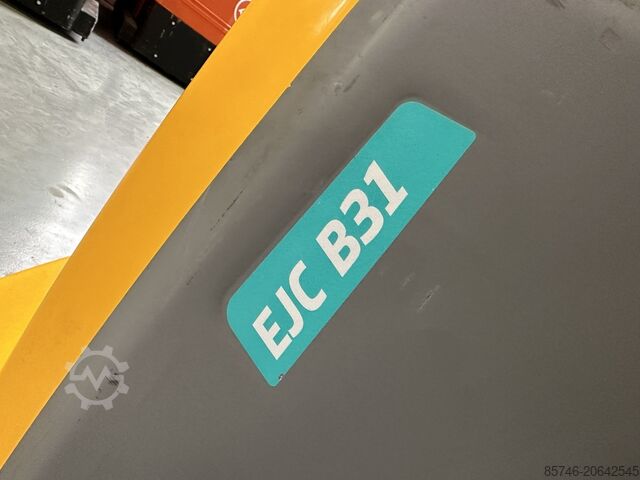 ईजेसी-बी 31 (3.1टी @ 650एमएम!!) JUNGHEINRICH EJC-B 31 ( 3.1T @ 650 MM !! )