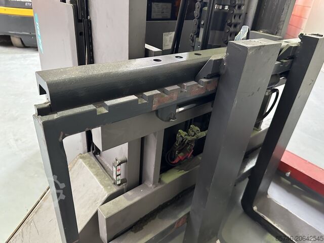 ईजेसी-बी 31 (3.1टी @ 650एमएम!!) JUNGHEINRICH EJC-B 31 ( 3.1T @ 650 MM !! )