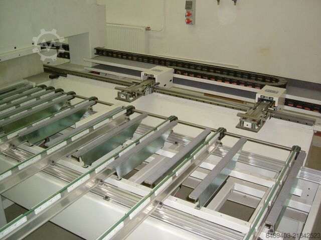 מרכז עיבוד SCM Morbidelli UNIX NS