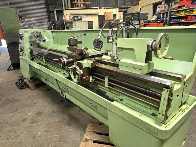 Universaldrehmaschine Colchester Mastiff 1400