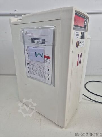  Millipore Elix Essential 10 UV