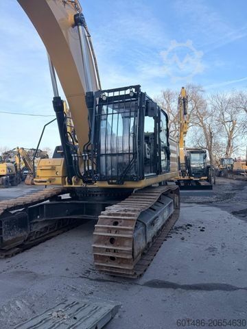 Гасеничен багер CATERPILLAR 336