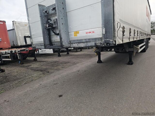 HUMBAUR HSA 2006 | SAF DISC |LIFT AXLE | GALVANISED STE...