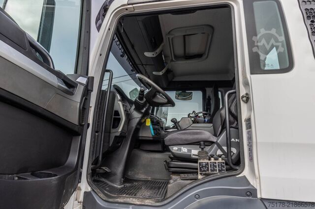 Tipper with crane MAN TGS 35.400 BL -8x4H-6+ PM 38.5 SP-LC/7x