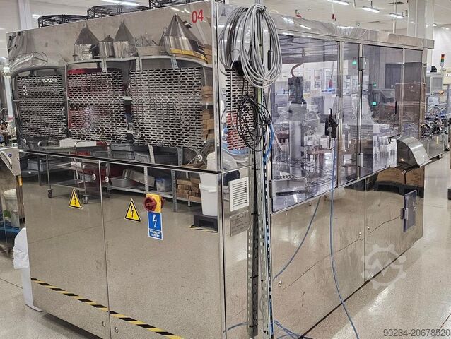 Použitý stroj na automatické plnění rtěnek od společnosti Cosmatic, model SM43 Slim COSMATIC SM43 Slim