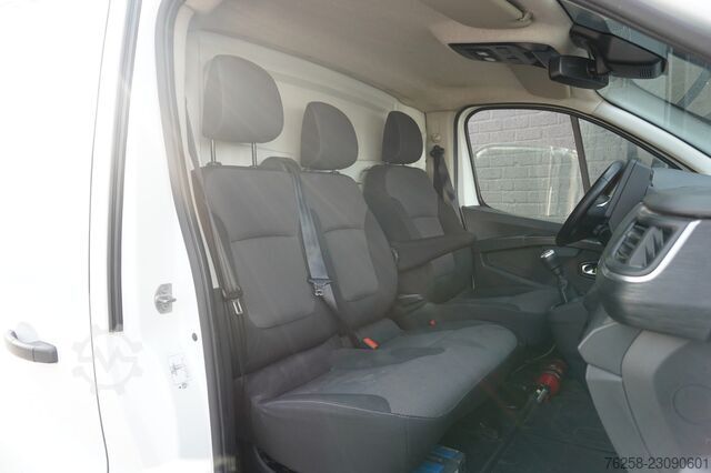 Renault Trafic 2.0 Blue dCi 130PK - Airco - Navi - Cruise - €16.900,- Excl. Renault Trafic 2.0 Blue dCi 130PK - Airco - Navi - Crui...