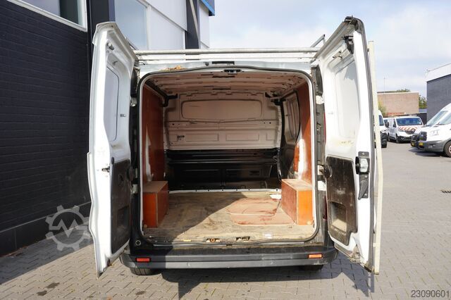 Renault Trafic 2.0 Blue dCi 130PK - Airco - Navi - Cruise - €16.900,- Excl. Renault Trafic 2.0 Blue dCi 130PK - Airco - Navi - Crui...