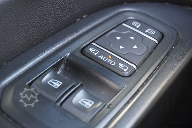 Renault Trafic 2.0 Blue dCi 130PK - Airco - Navi - Cruise - €16.900,- Excl. Renault Trafic 2.0 Blue dCi 130PK - Airco - Navi - Crui...