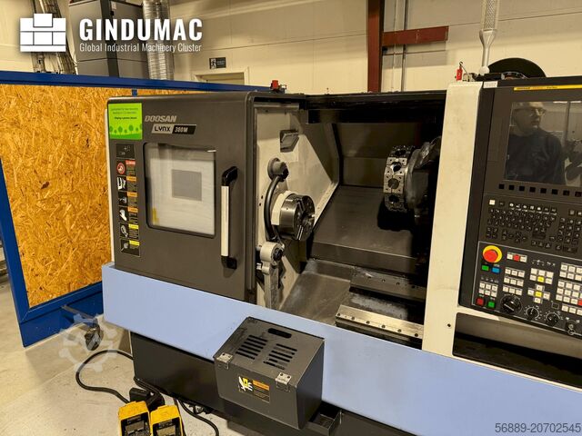 Horizontalna Turning Machine DOOSAN LYNX 300M