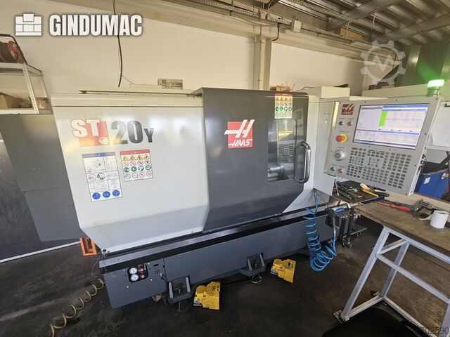 Máquina de torneamento horizontal HAAS ST-20Y