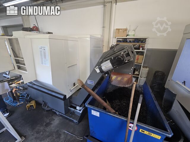 Máquina de torneamento horizontal HAAS ST-20Y