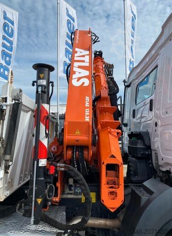 Grúa montada en camión MERCEDES-BENZ 1835 Kipper/Meiller/Atlas 135/Funk/74 tkm/Top