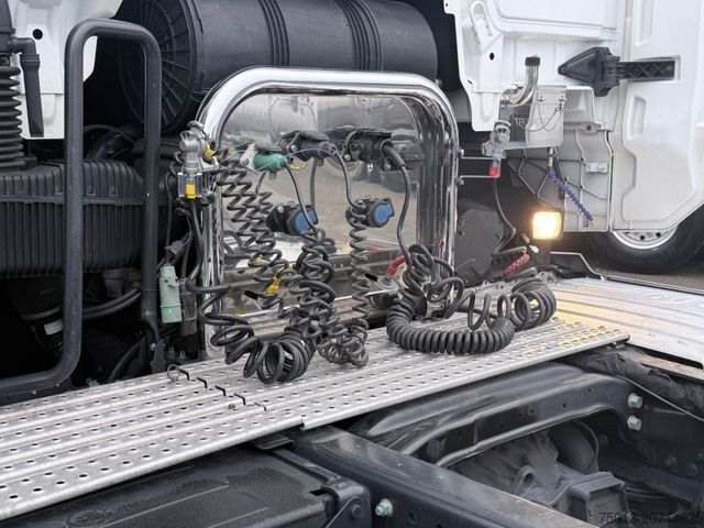 Unit traktor standard MAN Individual Lion TGX 18.640 LL Voll-Ausstattung