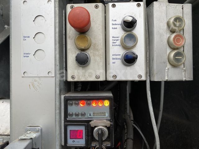 Kombi s visokim krovom IVECO Daily L4H3 3,0 Aut. *Kanal HD-Spüler* F&F