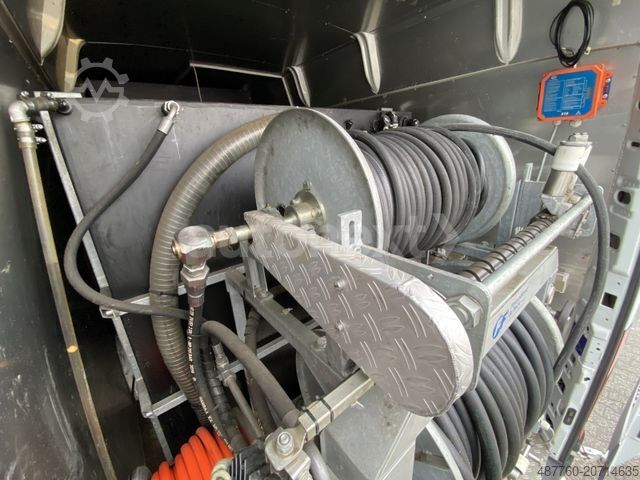 Vakuumska cisterna IVECO Daily L4H3 3,0 Aut. *Kanal HD-Spüler* F&F