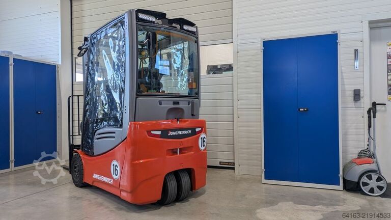 Xe nâng điện 3 bánh Jungheinrich EFG 216k neuwertig