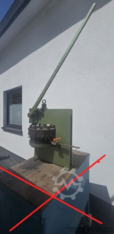 Lochstanzmaschine EDEL Revolverlochstanze 3-16mm