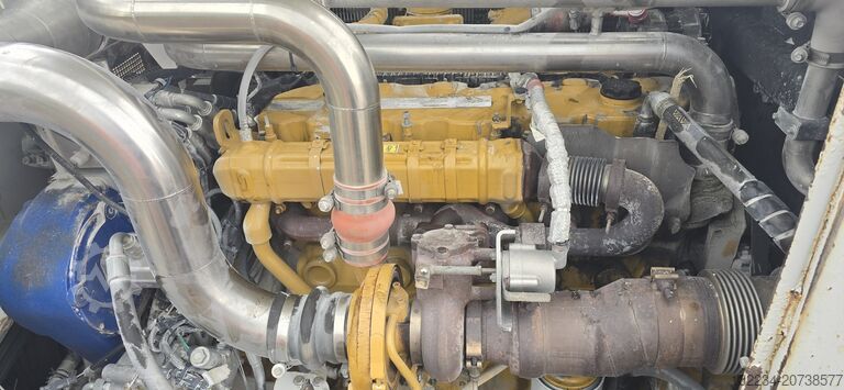 Mobile cone crusher on tracks Sandvik Sandvik QH331 CONE CRUSHER