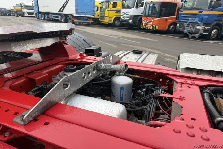 Unit traktor standard Iveco 440X48T X-Way 4x4 Kipphydraulik / Swiss-Vehicle